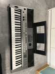 Keyboard Yamaha PSR E443