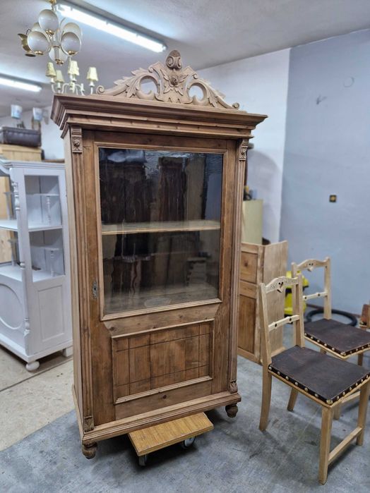 Bardzo Ładna Biblioteka Eklektyczna