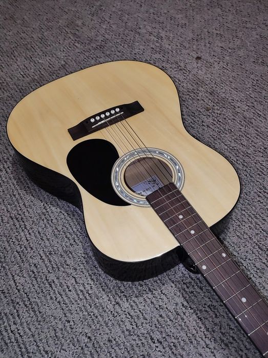 Нова Класична гітара Martin