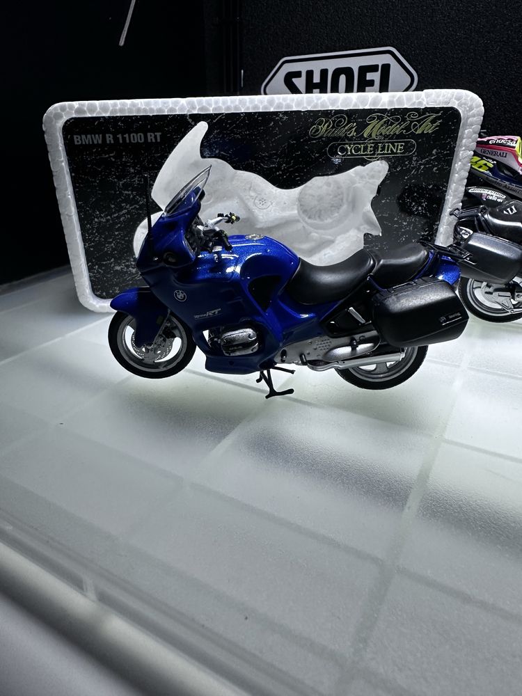 Miniatura BMW R 1100 RT Escala 1/24 Minichamps