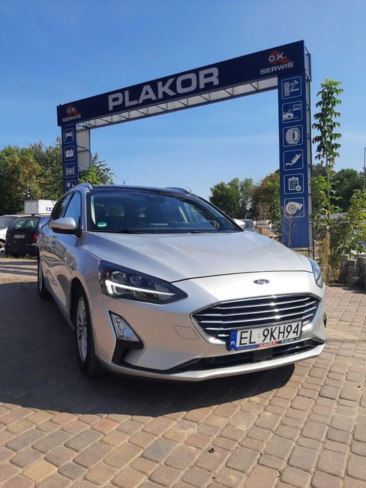 Wynajem samochodu Ford Focus 2021r diesel wypożyczalnia samochodów