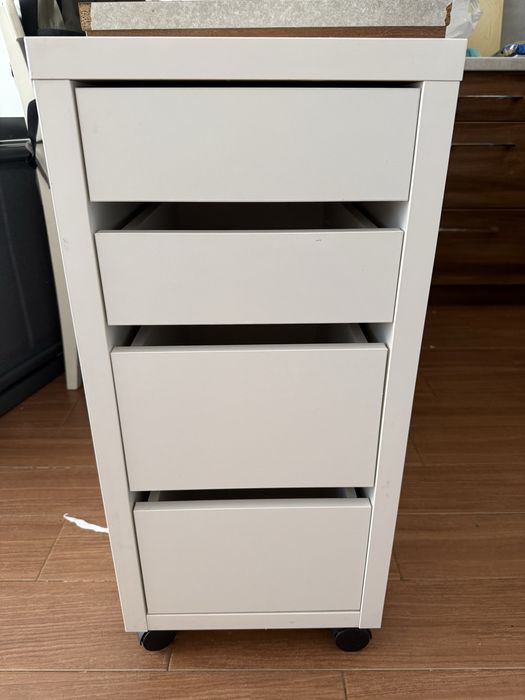 Szafka na kolkach ikea micke