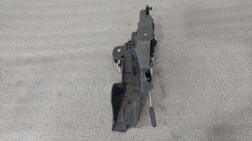 Fechadura / fecho porta frente esquerdo MERCEDES-BENZ Classe E Carrinh