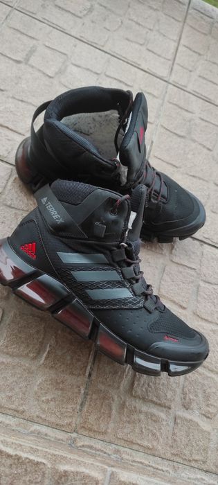 Кросівки термо високі,утеплені.