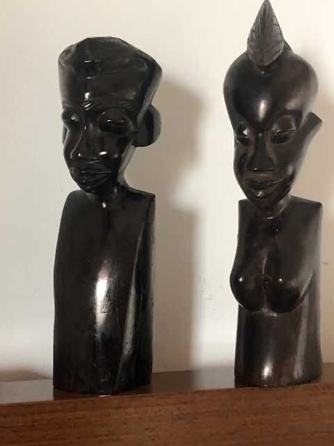 Esculturas artesanais africanas madeira maciça pau preto dos anos 60