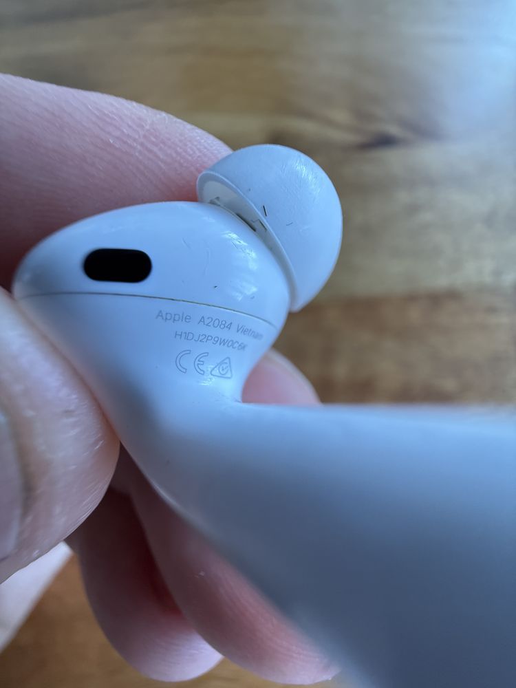 oryginalne apple AirPods Pro 1 + case USZKODZONE