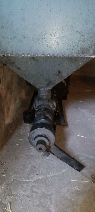 Продаю маслопрес шнековий холодного віджиму