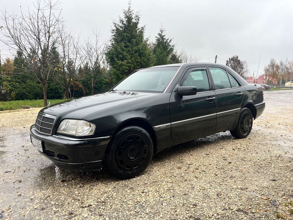 Mercedes-Benz Klasa C Mercedes Benz 180