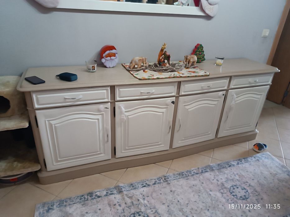 Móvel aparador grande