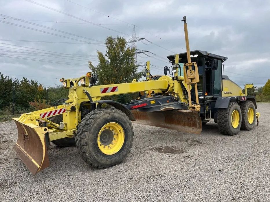 HBM BG 190TA-5, 6X6, 2018 ROK, 3000 MTH, TRIMBLE 3D  równiarka, zrywak, 3097 mth /836/856/106.6/106.7/156.7/190/160
