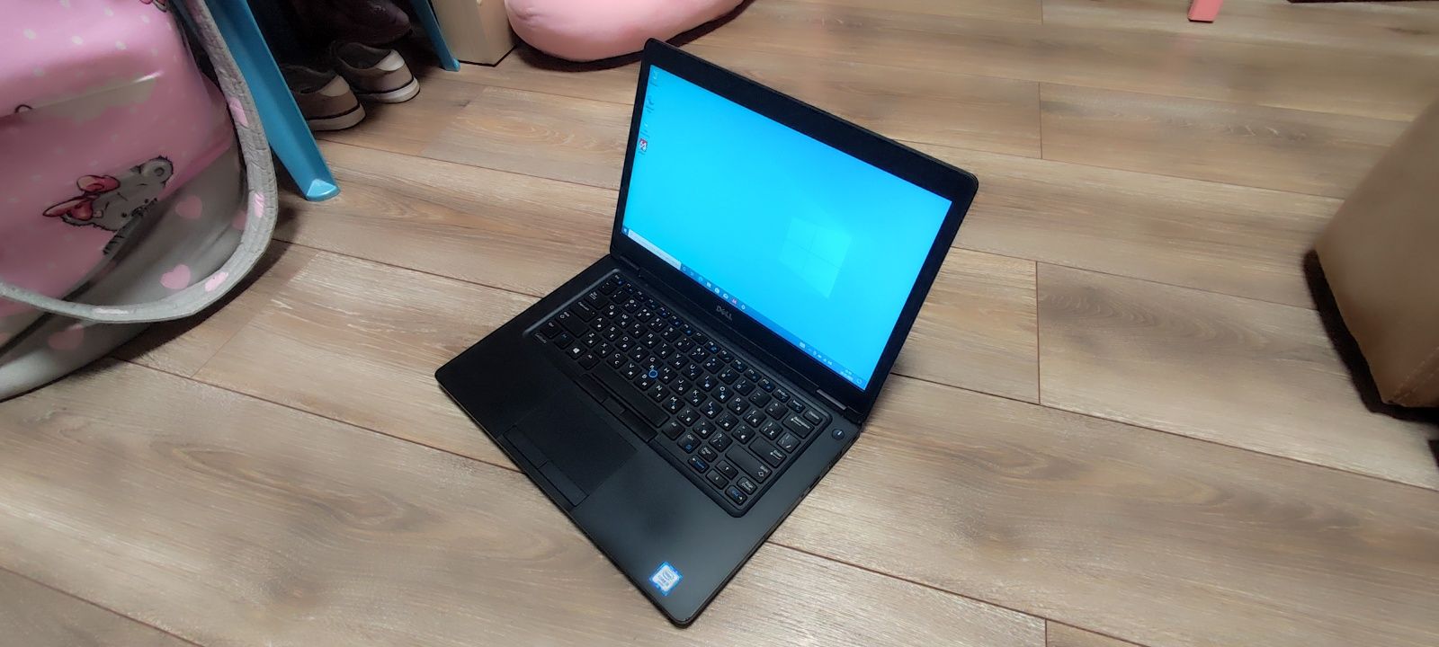 Швидкий, потужний ноутбук Dell E5480 , i5-6300U, 8GB, 256GB, 14" HD