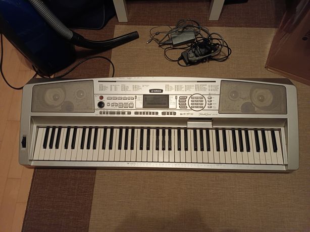 Keyboard Yamaha Portable Grand DGX - 300