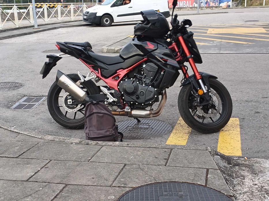 Escape Esportivo (SC PROJECT) Honda CB750R Hornet