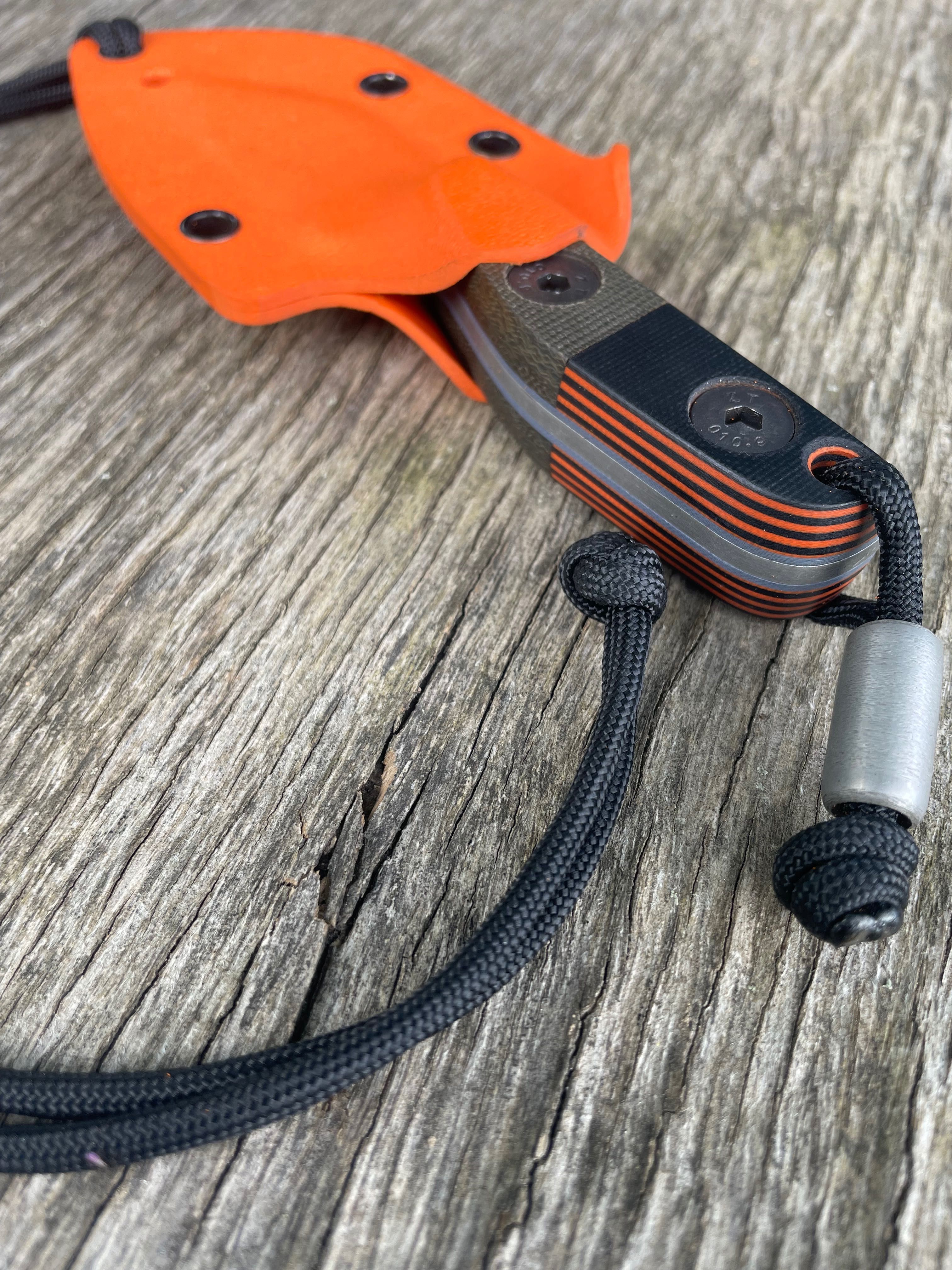 Nóż edc taktyczny neck