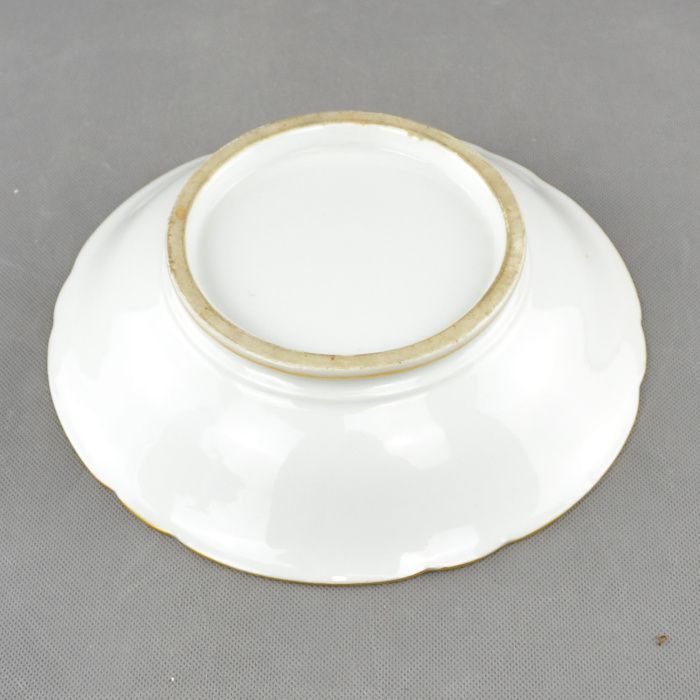 Taça em Porcelana Francesa “Vieux Paris” decorada com flores e dourado