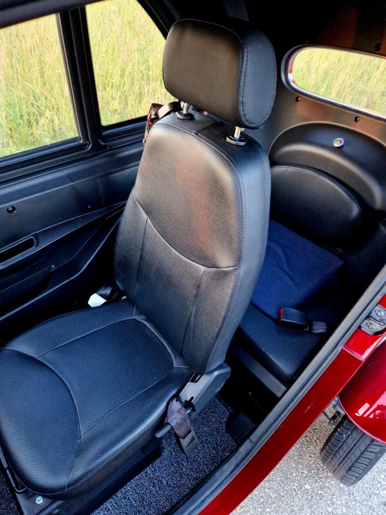 Econelo F1 skuter elektryczny bez prawa jazdy (microcar, aixam)