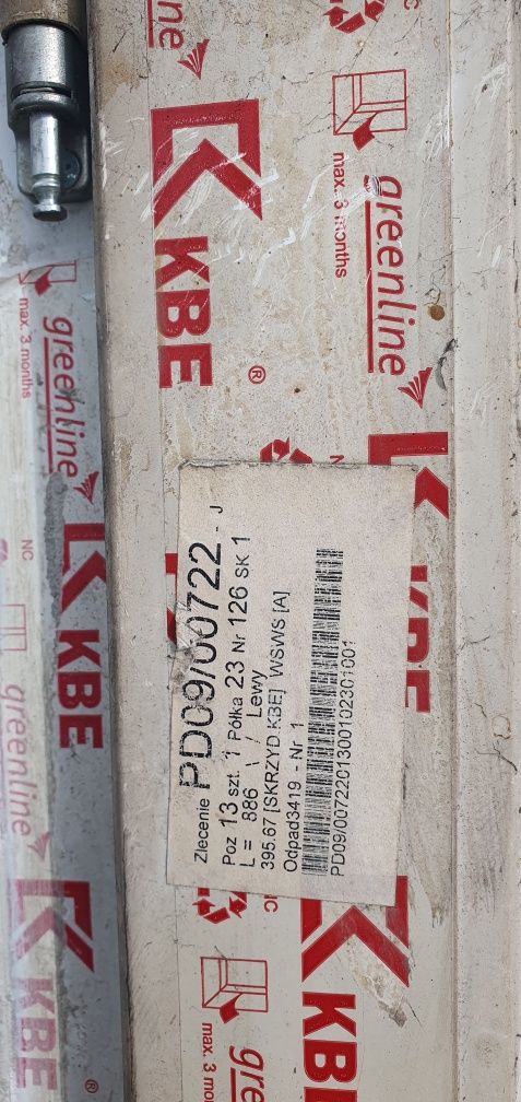 Okno 176,5 x 143,5