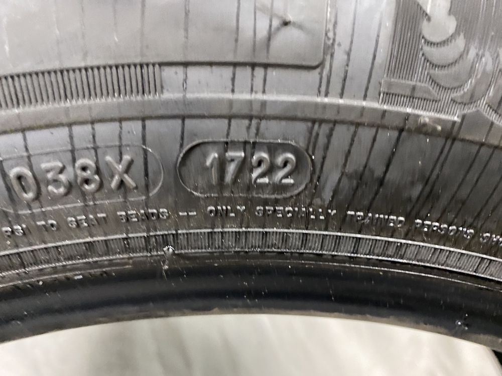 215/60R17C 104/102H Michelin Agilis 22rok NOWE!!!