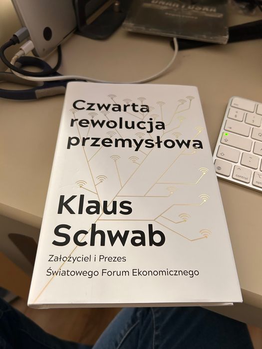 Czwarta Rewolucja Klaus Schab