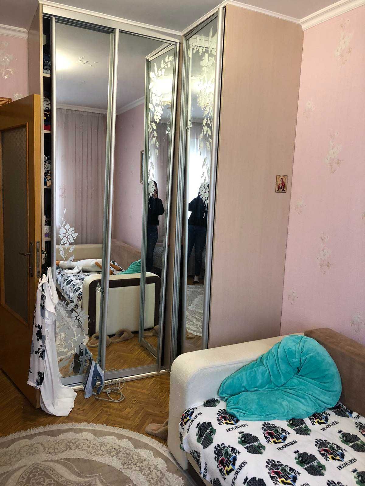 Продаж 3-кімнатної квартири з ремонтом  в районі Озерна. ТОРГ!