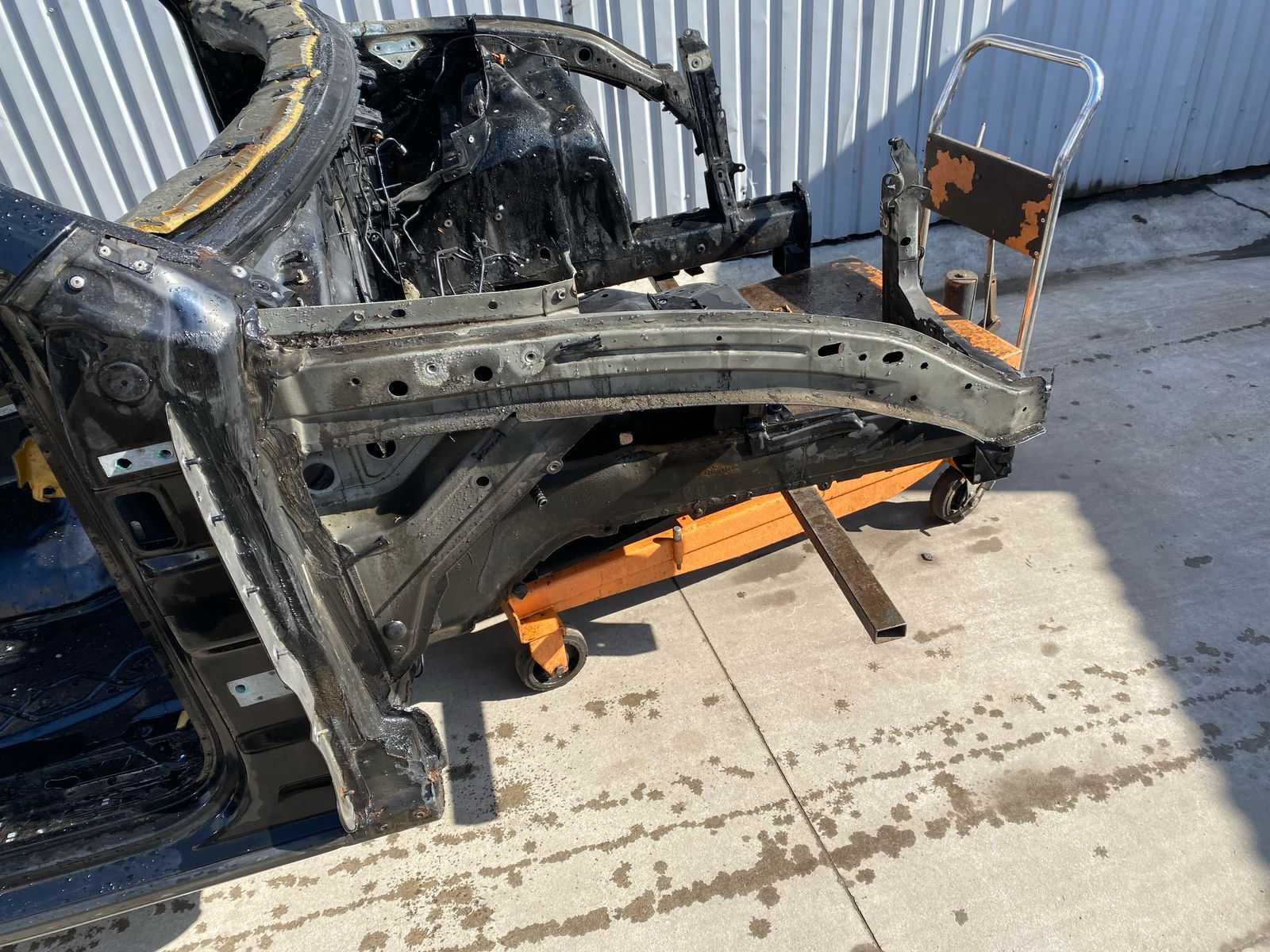 Кузов Volkswagen Touareg  2003-2006 Порезка Четверть Криша Туарег