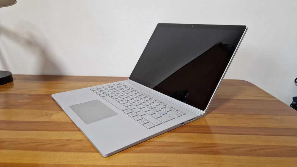 Microsoft Surface Book (1st Gen)