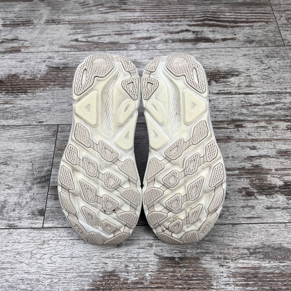 Кросівки Hoka Clifton 9 1132211 розмір 40 оригінал