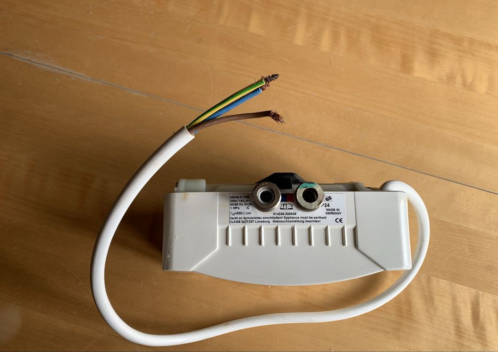 Esquentador instantâneo Elétrico