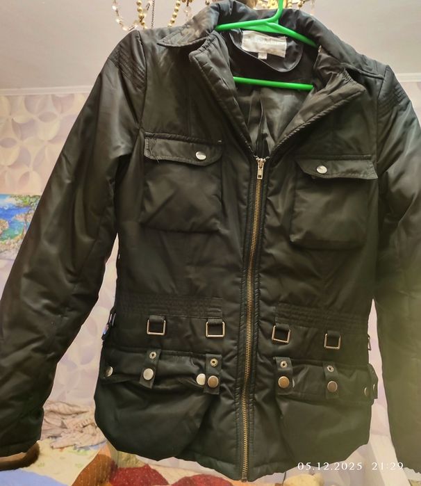 Куртка жіноча демісезонна