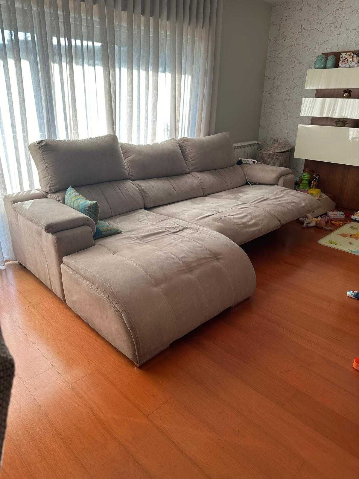 Sofá Chaise Lounge Pele Resistente a Líquidos e Anti-Manchas – Auto