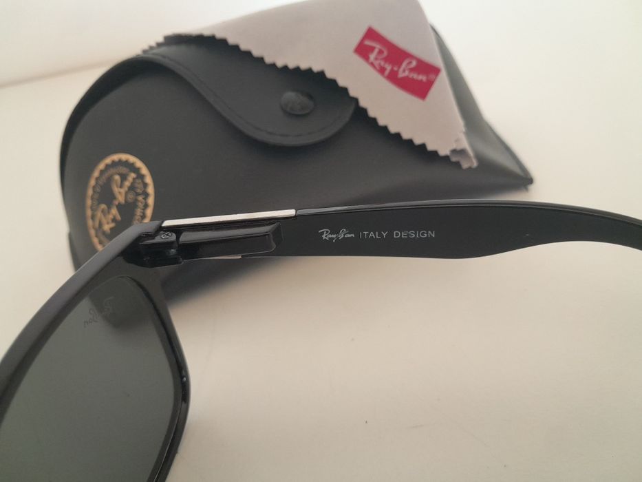 Óculos de sol Rayban 8020