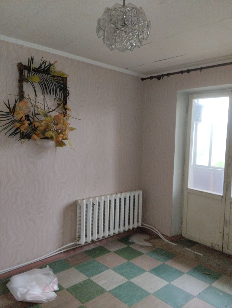 Продаж трикімнатної квартири