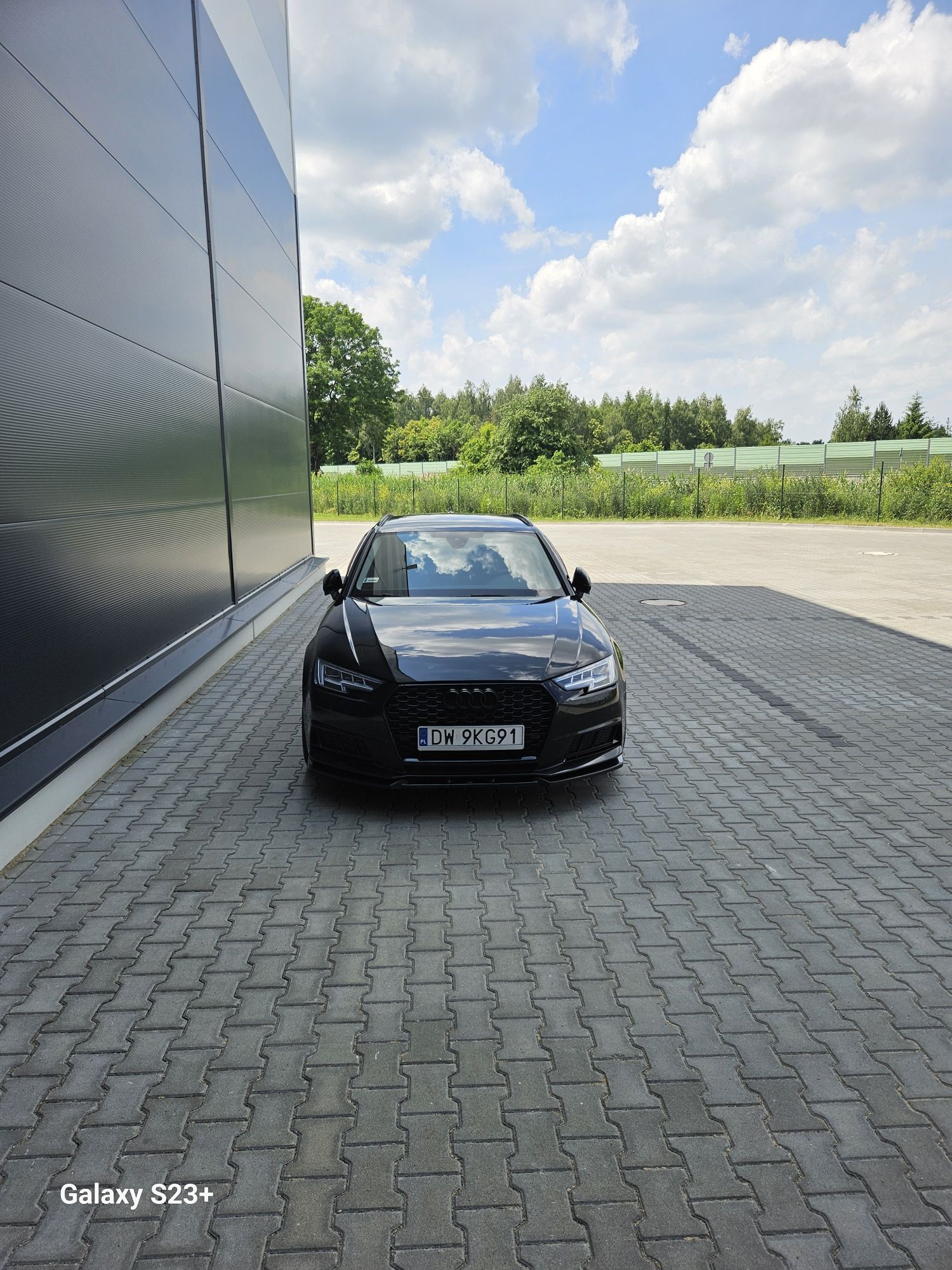 Audi a4 b9 2016 avant. Matrix
