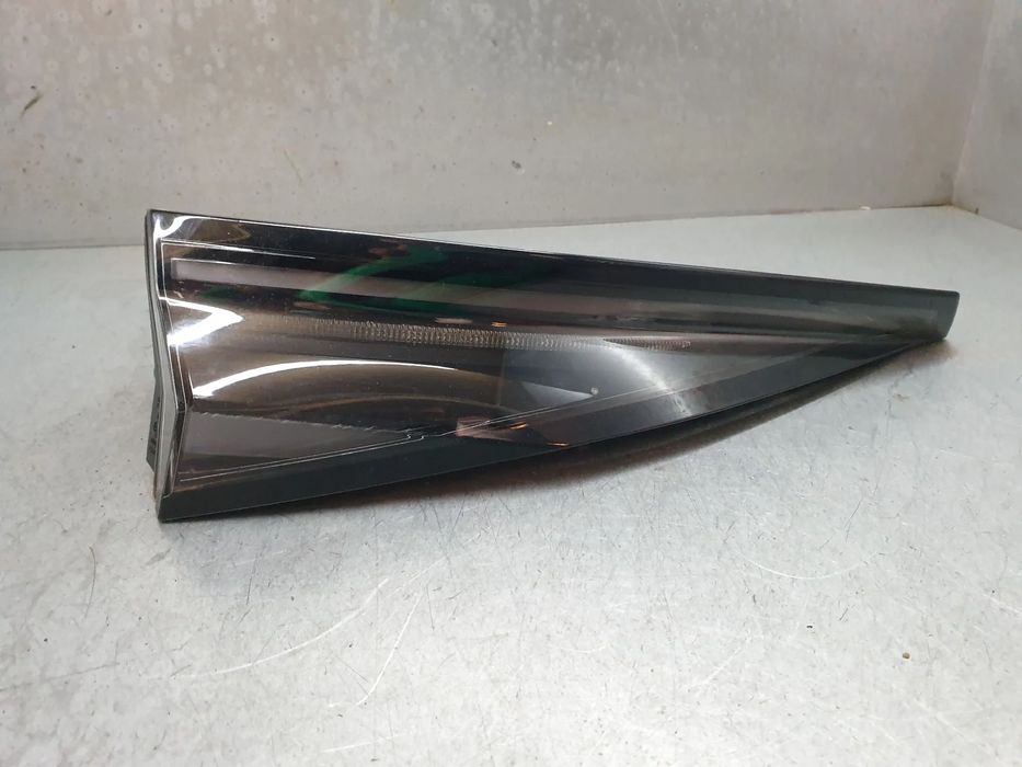 Farolim da mala esquerdo RENAULT Symbioz