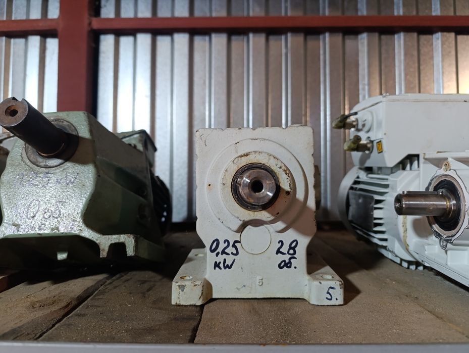 Мотор-редуктор 0,25квт моторедуктор электродвигатель с редуктором