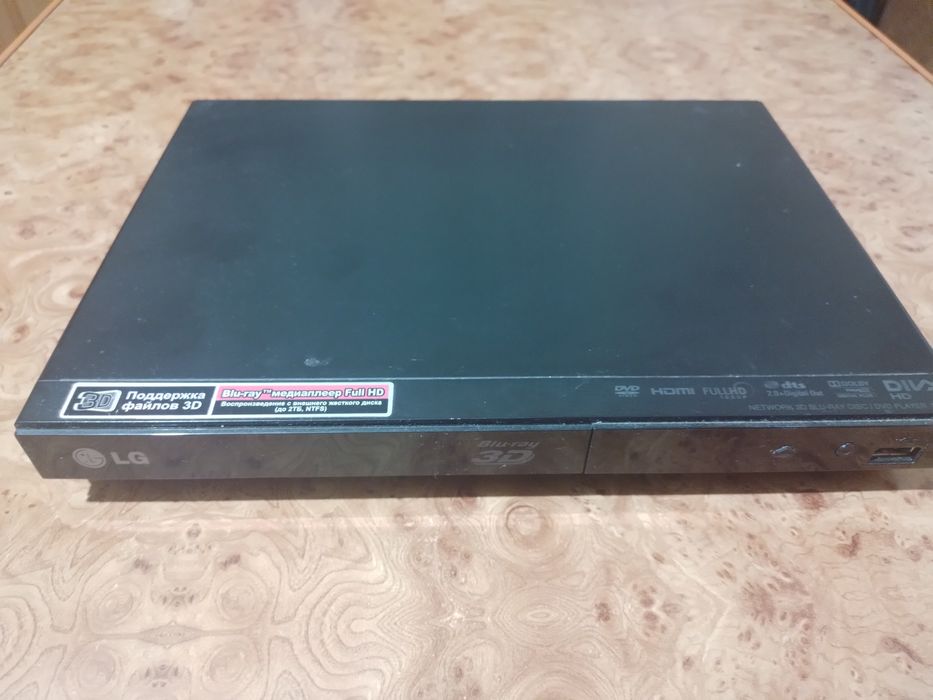 Blu ray  плеєр lg BP325