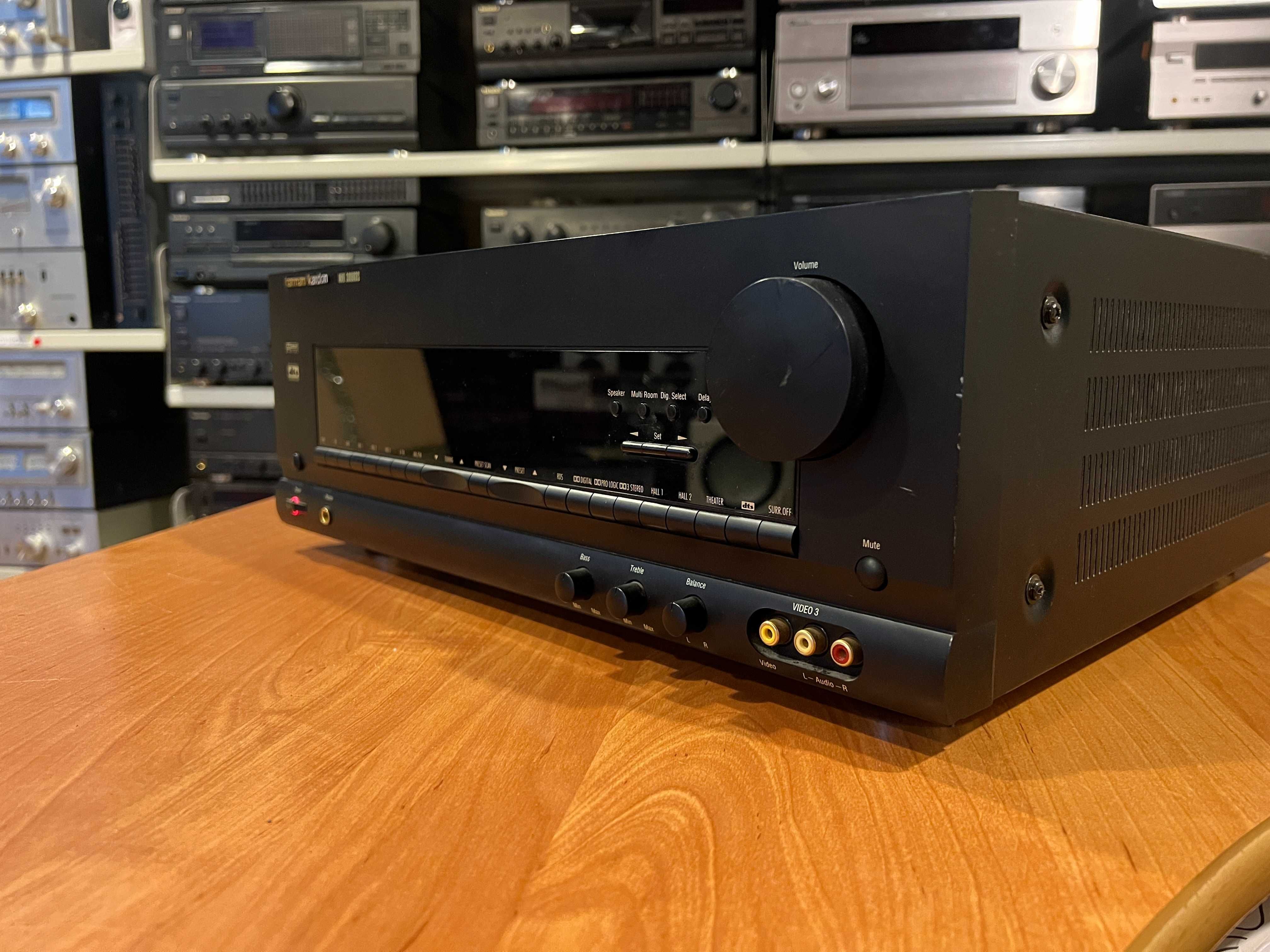 Amplituner H/K AVR 300 Audio Room