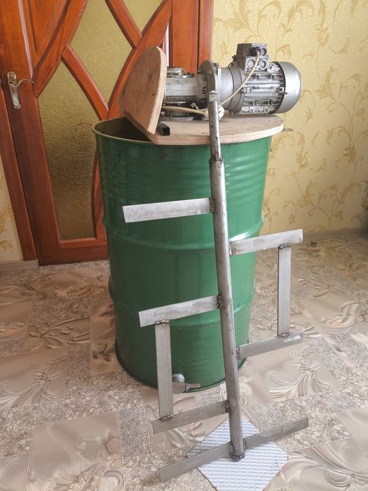 Продам кремовалку на 200 літрів