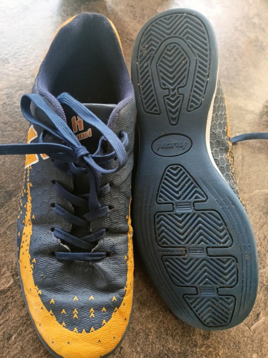 Buty piłkarskie sportowe halówki Huari 40