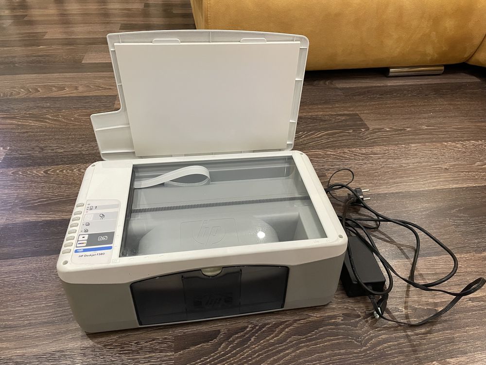 Принтер HP DESKJET F380