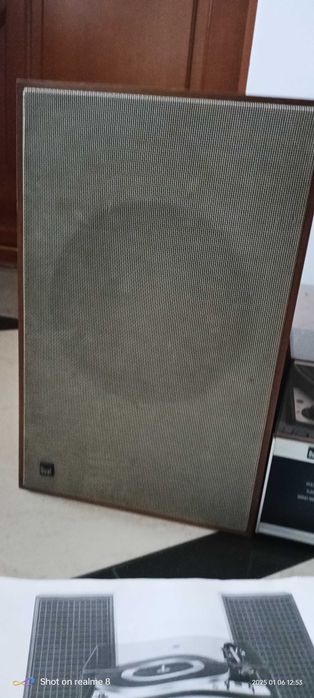 Dual Hs130 gramofon z przedwzmacniaczem i oryginalnymi  kolumnami