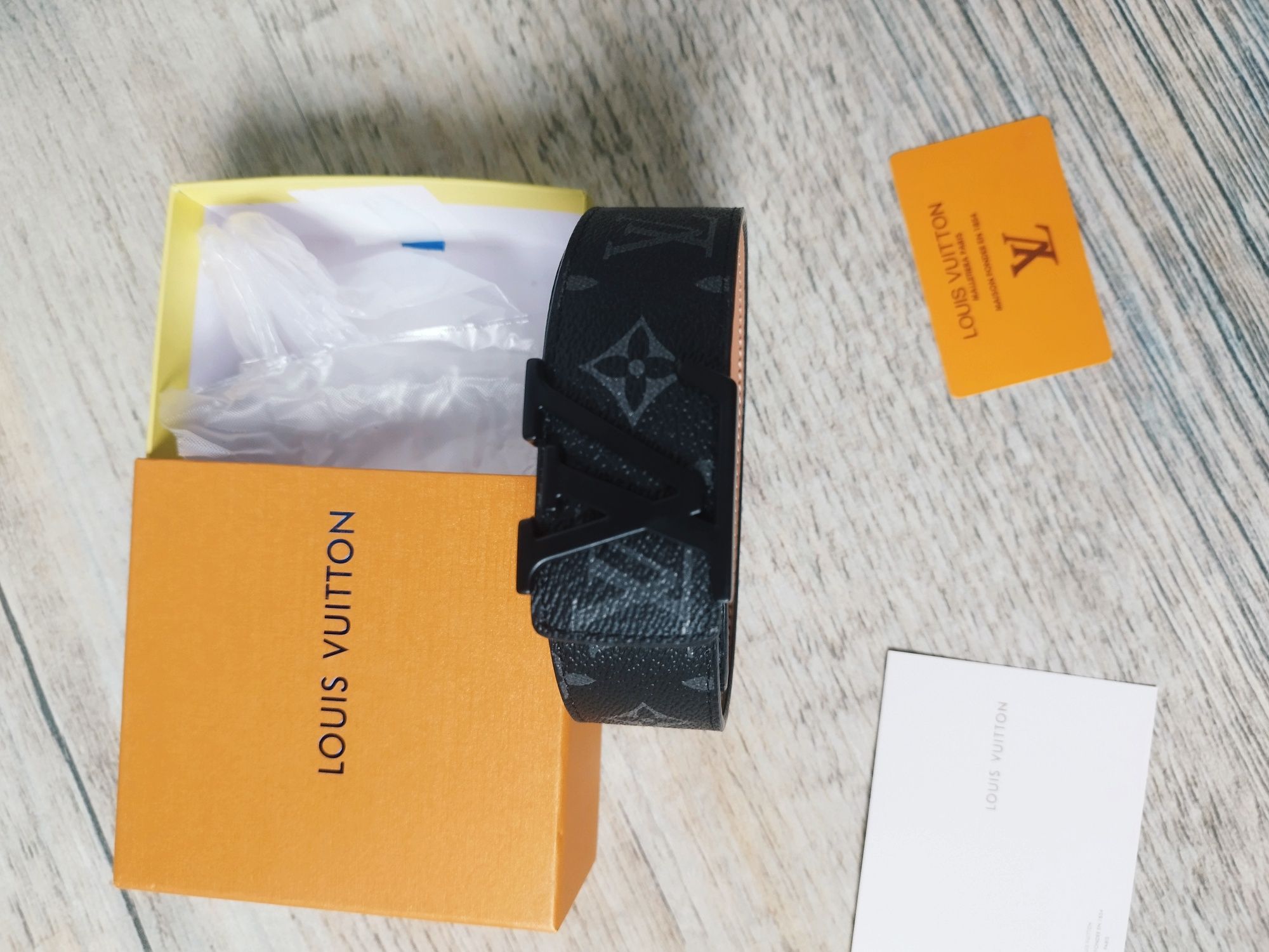 Pasek skórzany Louis Vuitton