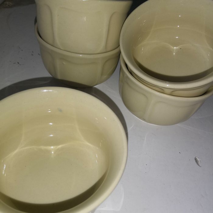 Pruszków porcelit, czarki Nostalgia, sosjerka