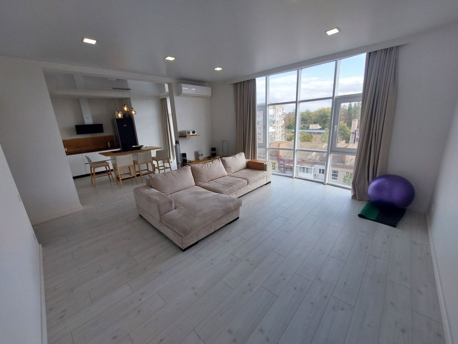 Продаж 2 к кв новобудова ЖК Сонячний, скважина, автономка,паркінг