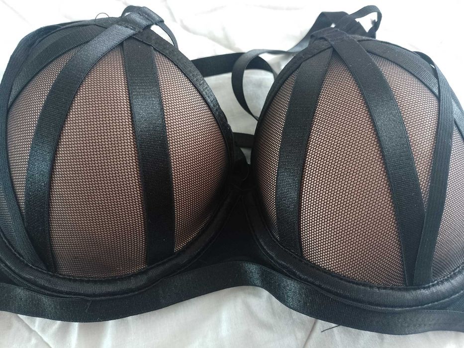 Женский бюстгальтер