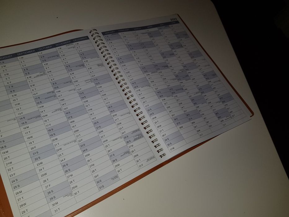 notes planer kalendarz 2021 - 2022 brązowy