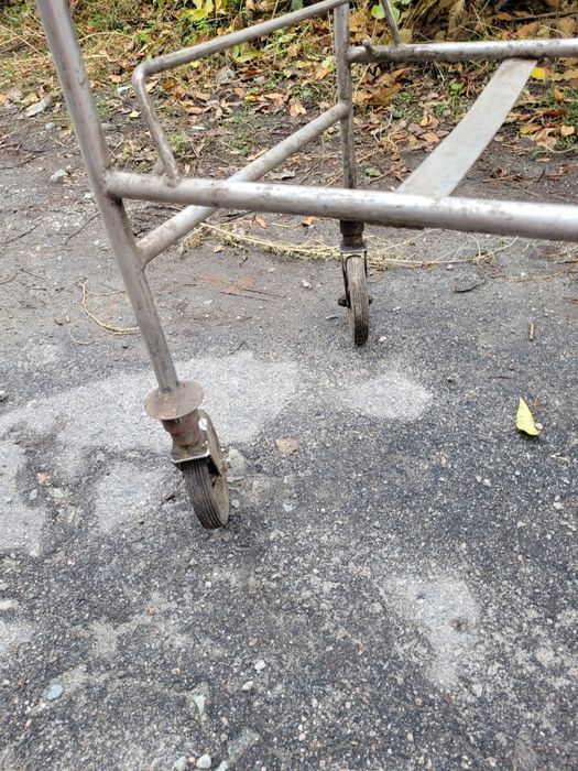 Тележка тачка на колёсиках