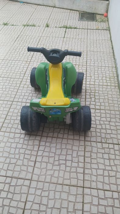 Moto 4  electrica
