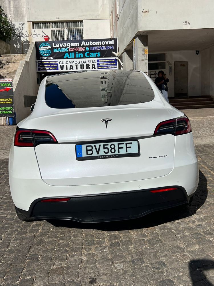 Tesla Model Y Long Range Dual Motor