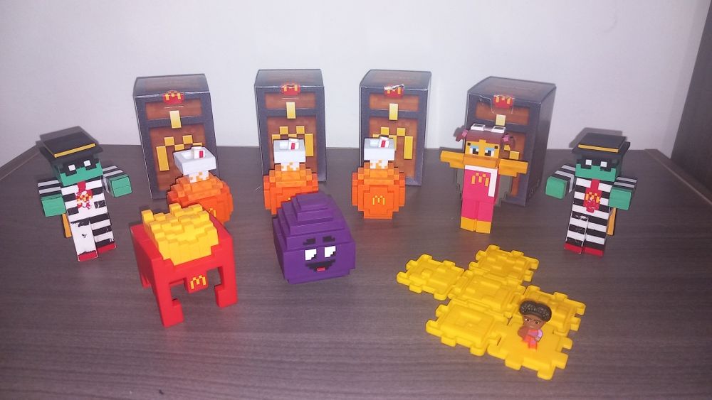 Brinquedos Minecraft McDonald's